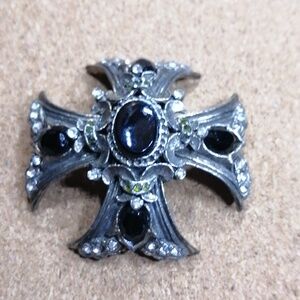 Maltese Cross Black Andime Crystals Very Vintage Brooch